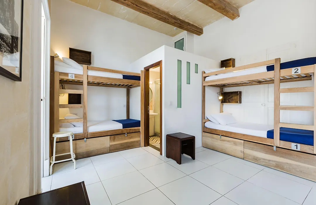 Two Pillows Boutique Hostel-1